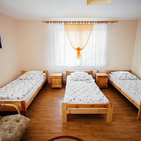 Tanie Noclegi 2 Kielce Exterior foto