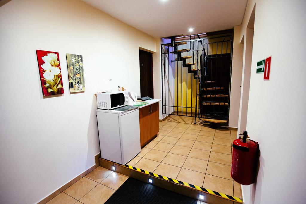 Tanie Noclegi 2 Kielce Exterior foto